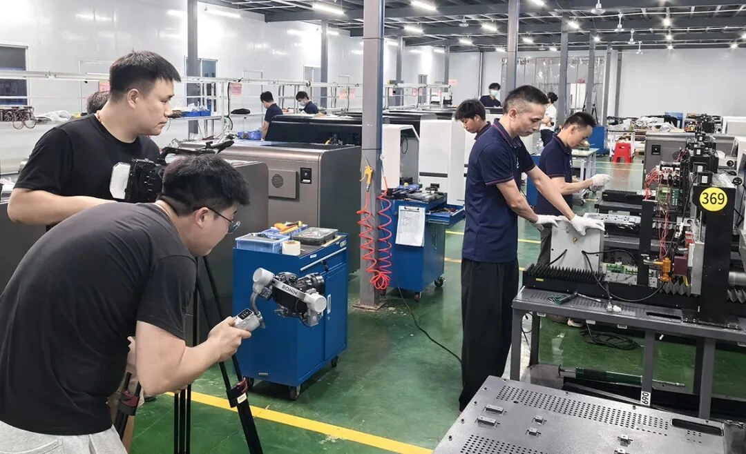 Assemblage et fabrication d'équipements de tournage pour l'équipe de tournage Qiangguo Zhizao chez Cprint 3D